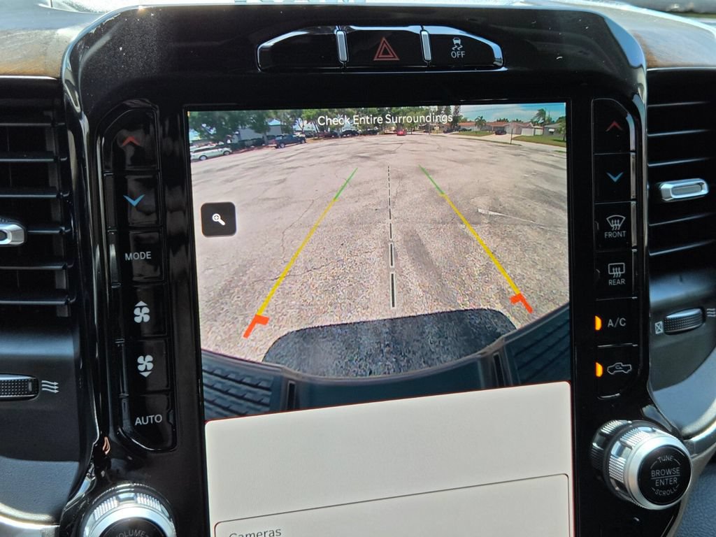 Used 2024 RAM 2500 Laramie AWD/4WD image 26