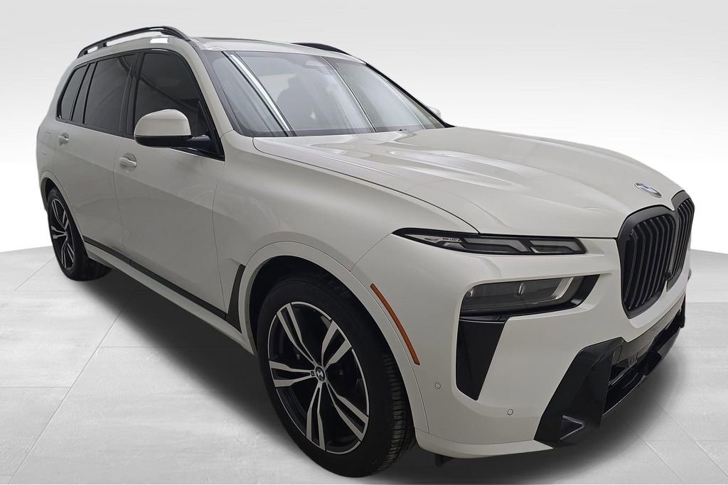 Certified 2024 BMW X7 xDrive40i w/ Executive Package image 2