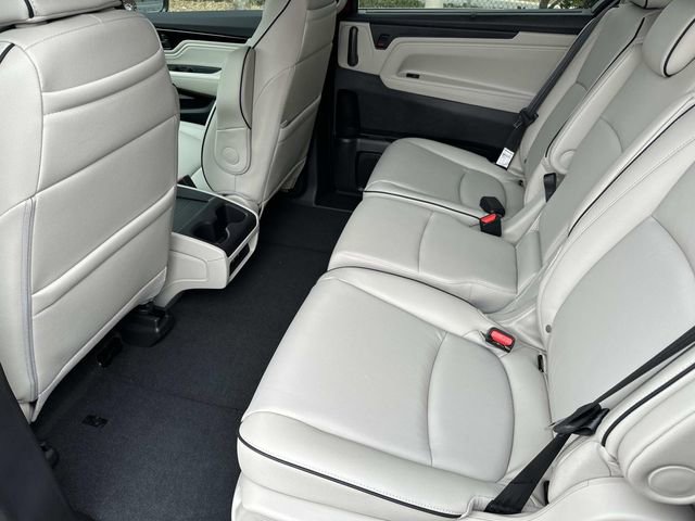 New 2026 Honda Odyssey Touring image 14