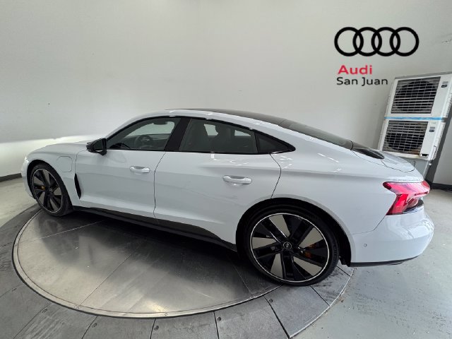 Used 2022 Audi RS e-tron GT w/ Carbon Performance Package AWD/4WD image 46