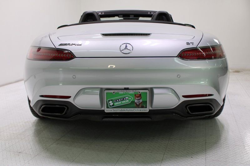 Used 2019 Mercedes-Benz AMG GT Roadster image 4