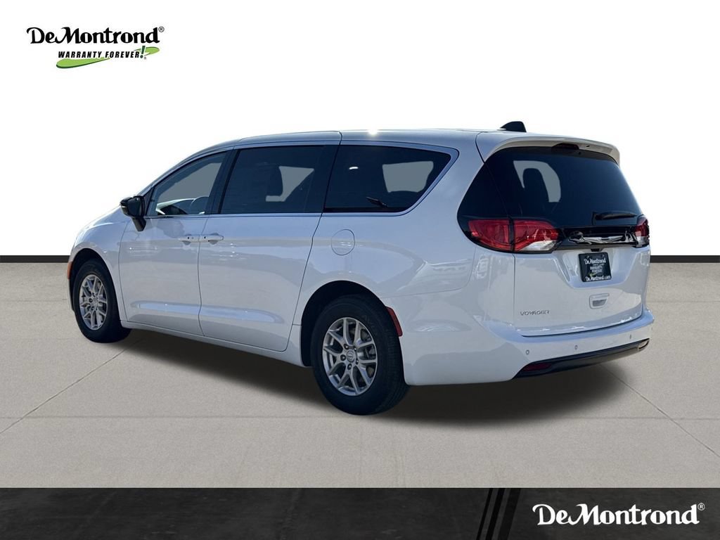 New 2026 Chrysler Voyager LX FWD image 7