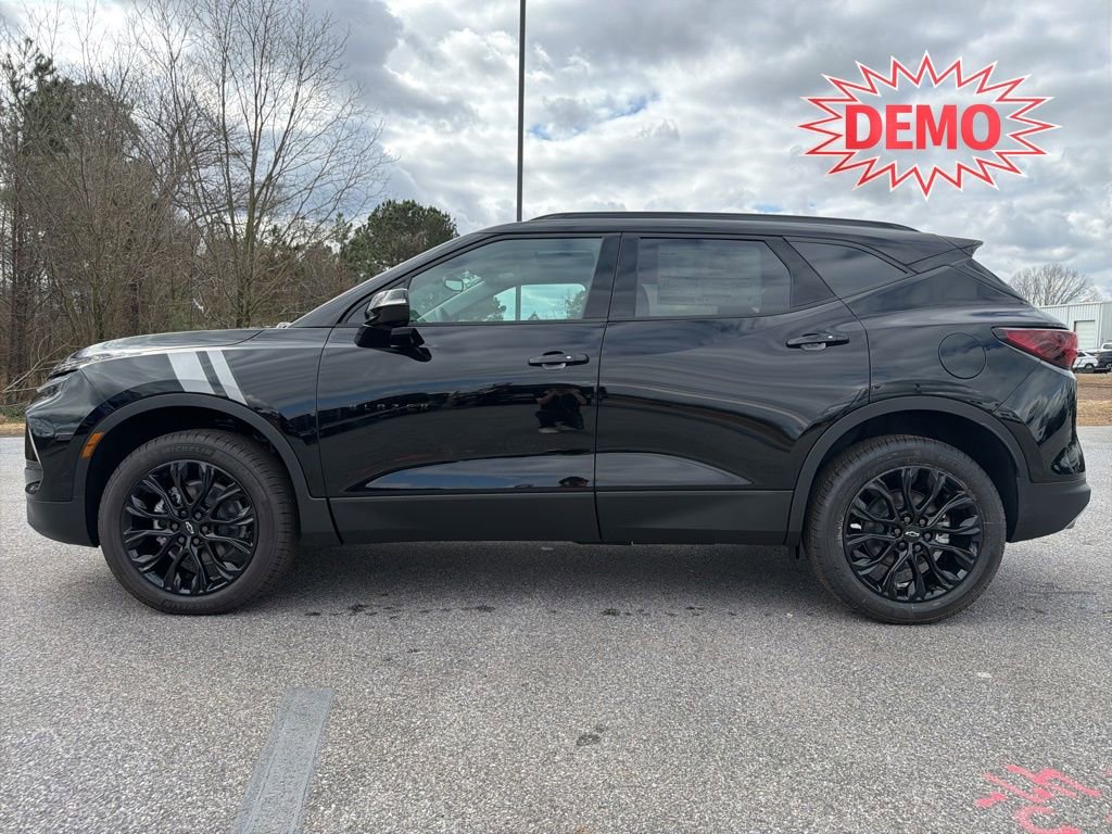 New 2026 Chevrolet Blazer LT w/ LPO, Black Sport Package image 9