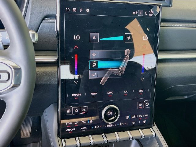 New 2027 GMC Terrain Elevation w/ Elevation Premium Package FWD image 11