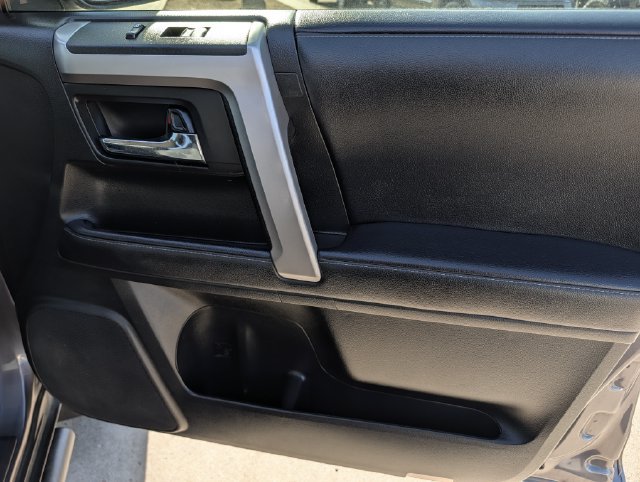 Used 2022 Toyota 4Runner SR5 RWD image 34