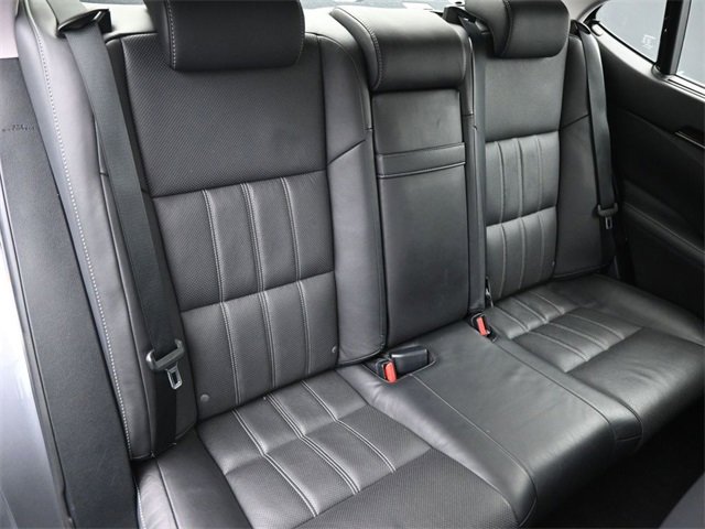 Used 2016 Lexus ES 300h image 38