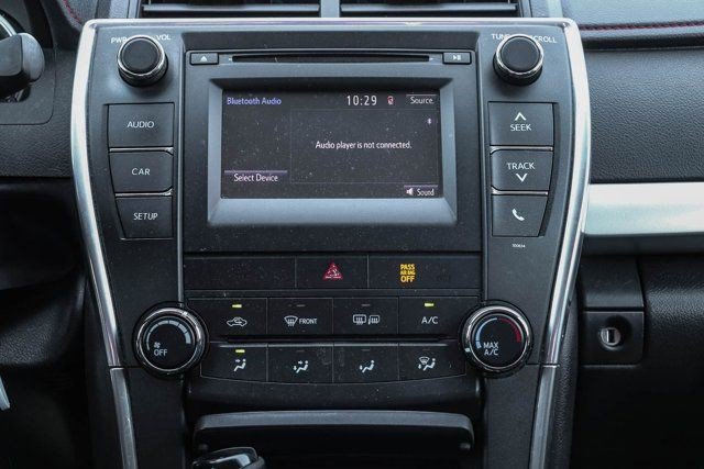 Used 2016 Toyota Camry SE FWD image 14