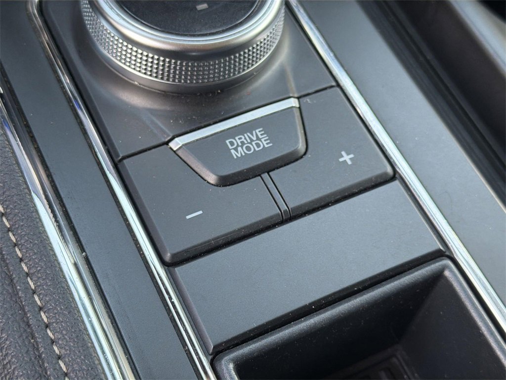 Used 2024 Ford Expedition XLT image 16