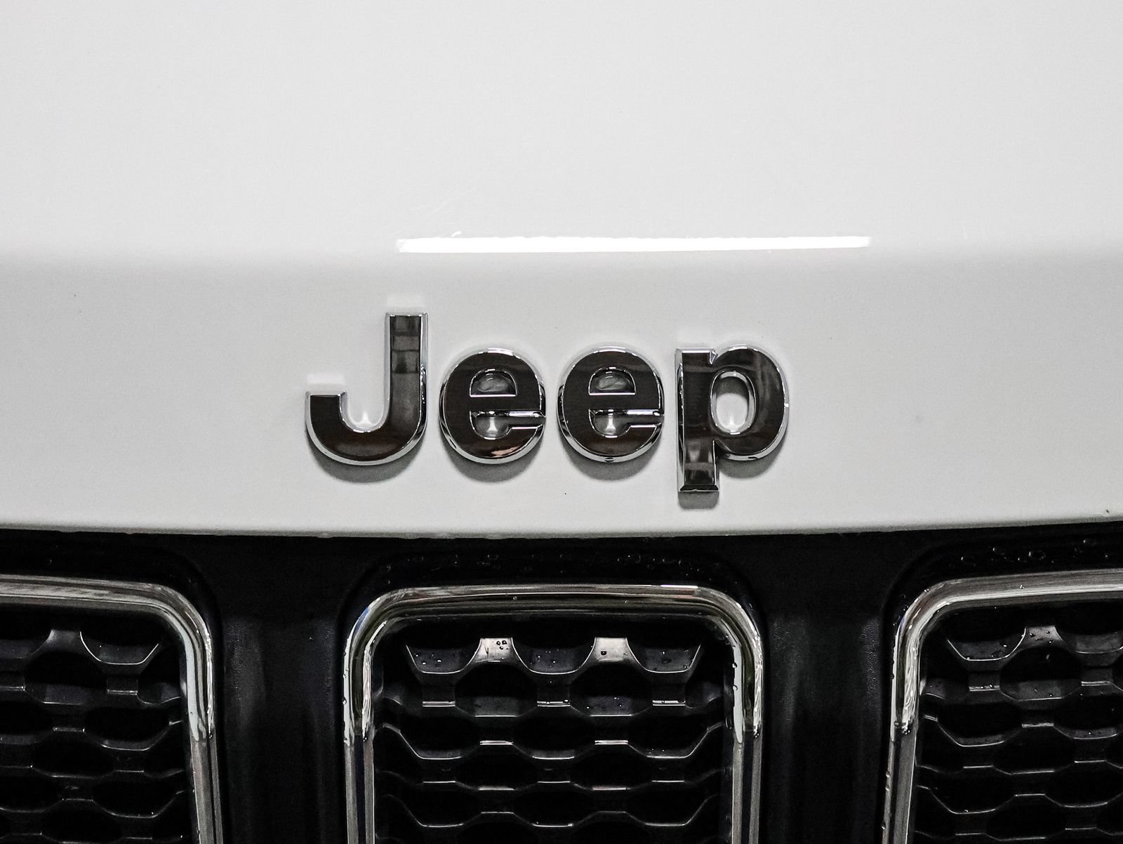 Used 2024 Jeep Compass Latitude AWD/4WD image 15