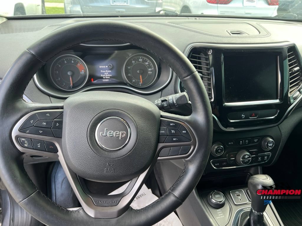 Used 2019 Jeep Cherokee Limited AWD/4WD image 23