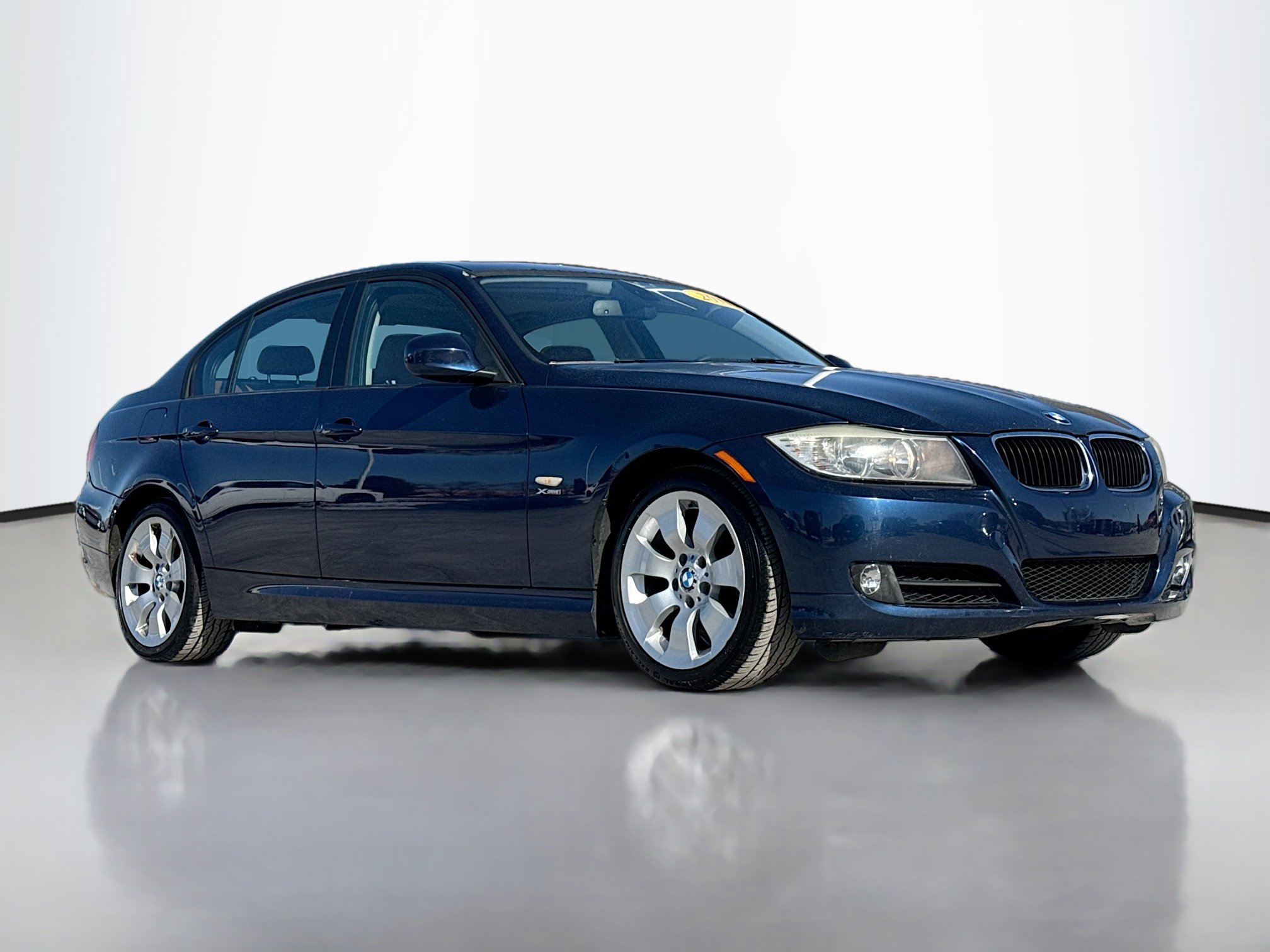 Used 2011 BMW 328i xDrive Sedan image 1