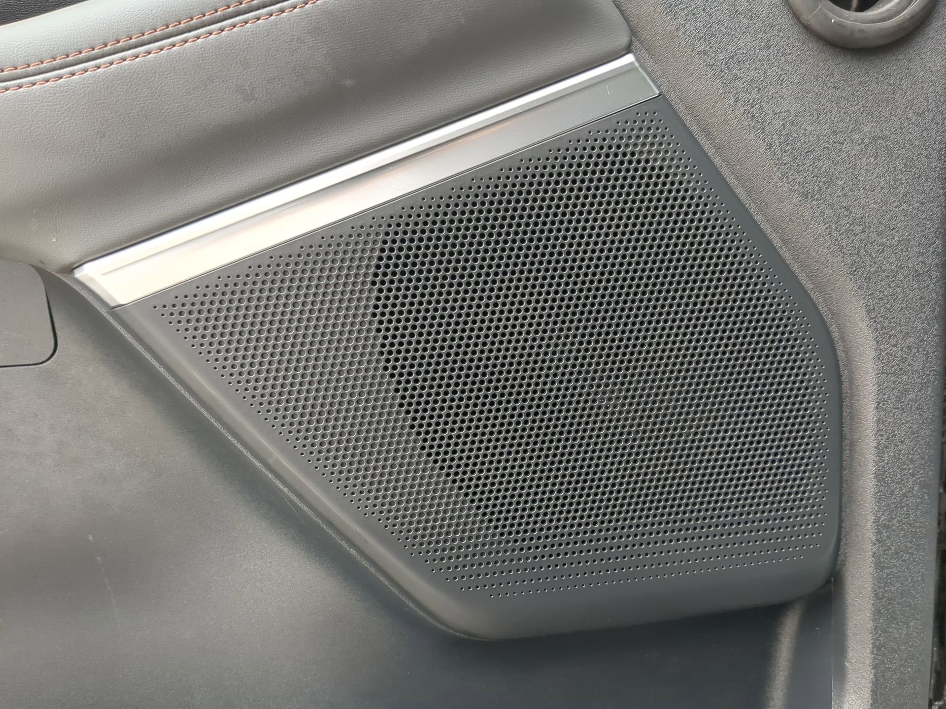 Certified 2025 Ford Expedition Active image 50