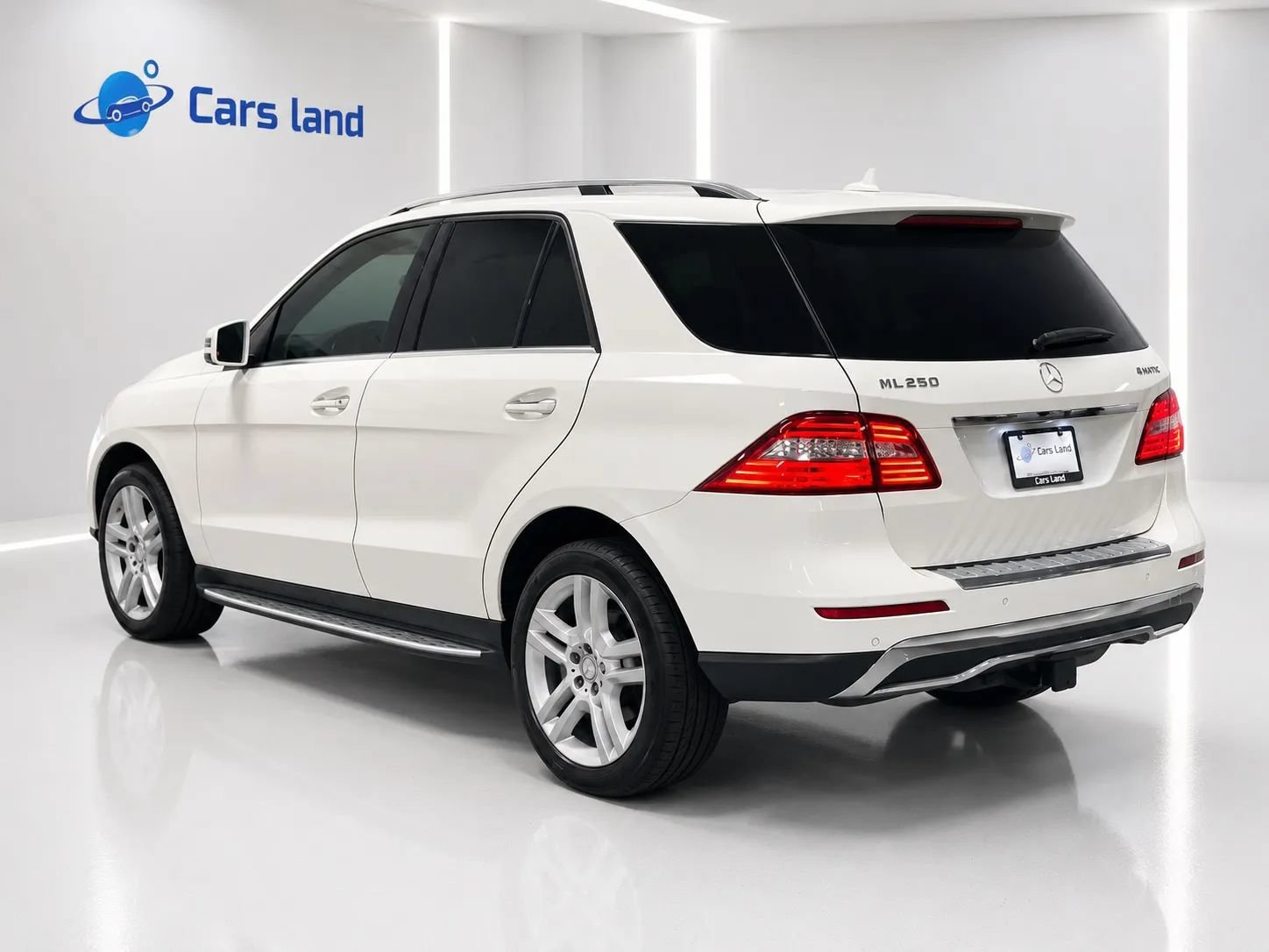 Used 2015 Mercedes-Benz ML 250 BlueTEC 4MATIC image 5