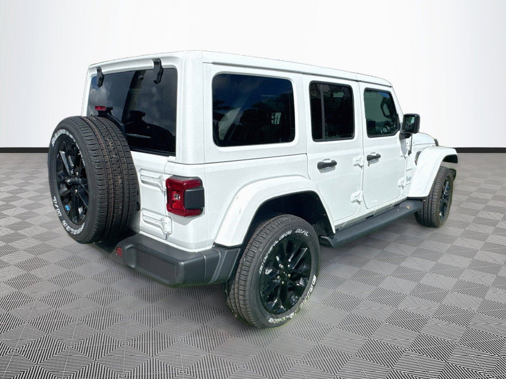 Certified 2023 Jeep Wrangler Unlimited Sahara w/ Cold Weather Group AWD/4WD image 6
