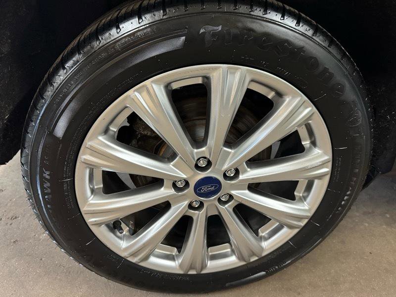 Used 2017 Ford Escape Titanium image 24