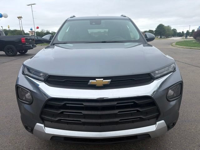 Used 2021 Chevrolet TrailBlazer LT w/ Premium Seating Package AWD/4WD image 2