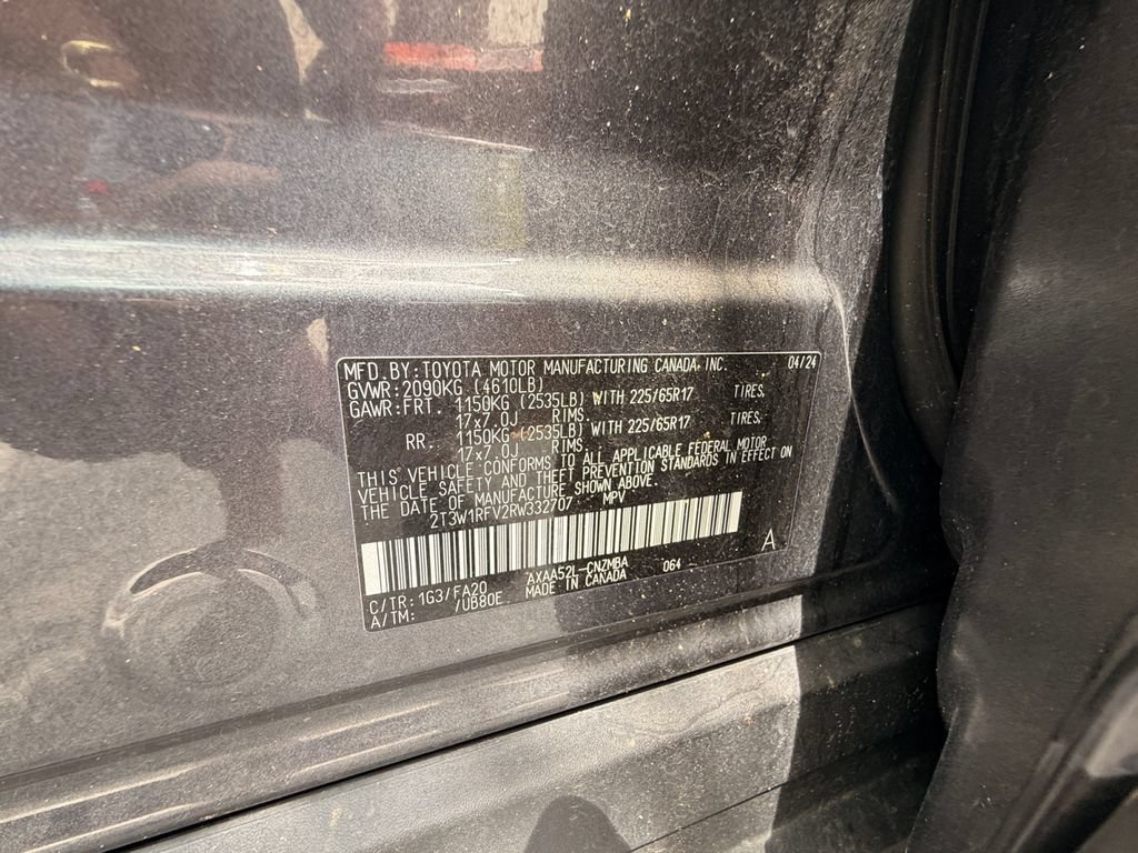 Used 2024 Toyota RAV4 XLE FWD image 33