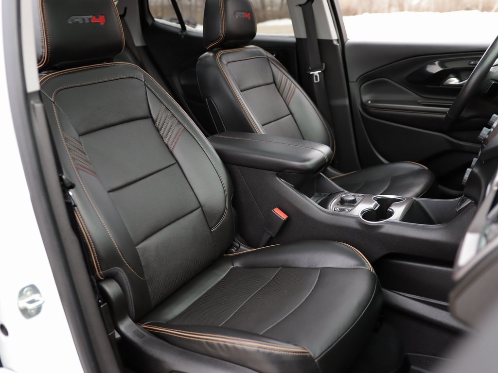 Used 2022 GMC Terrain AT4 image 33