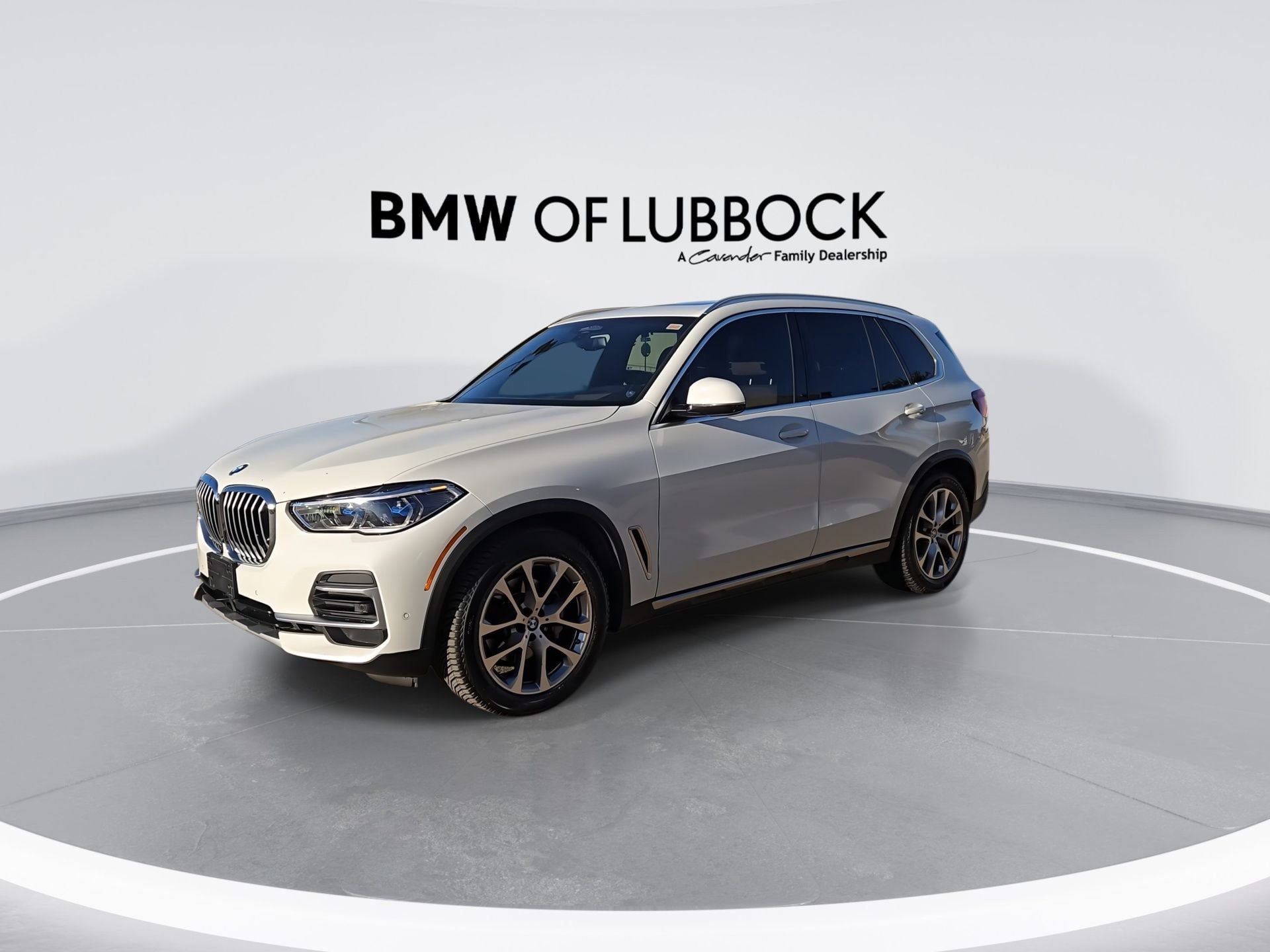 Used 2022 BMW X5 xDrive40i w/ Executive Package AWD/4WD image 4
