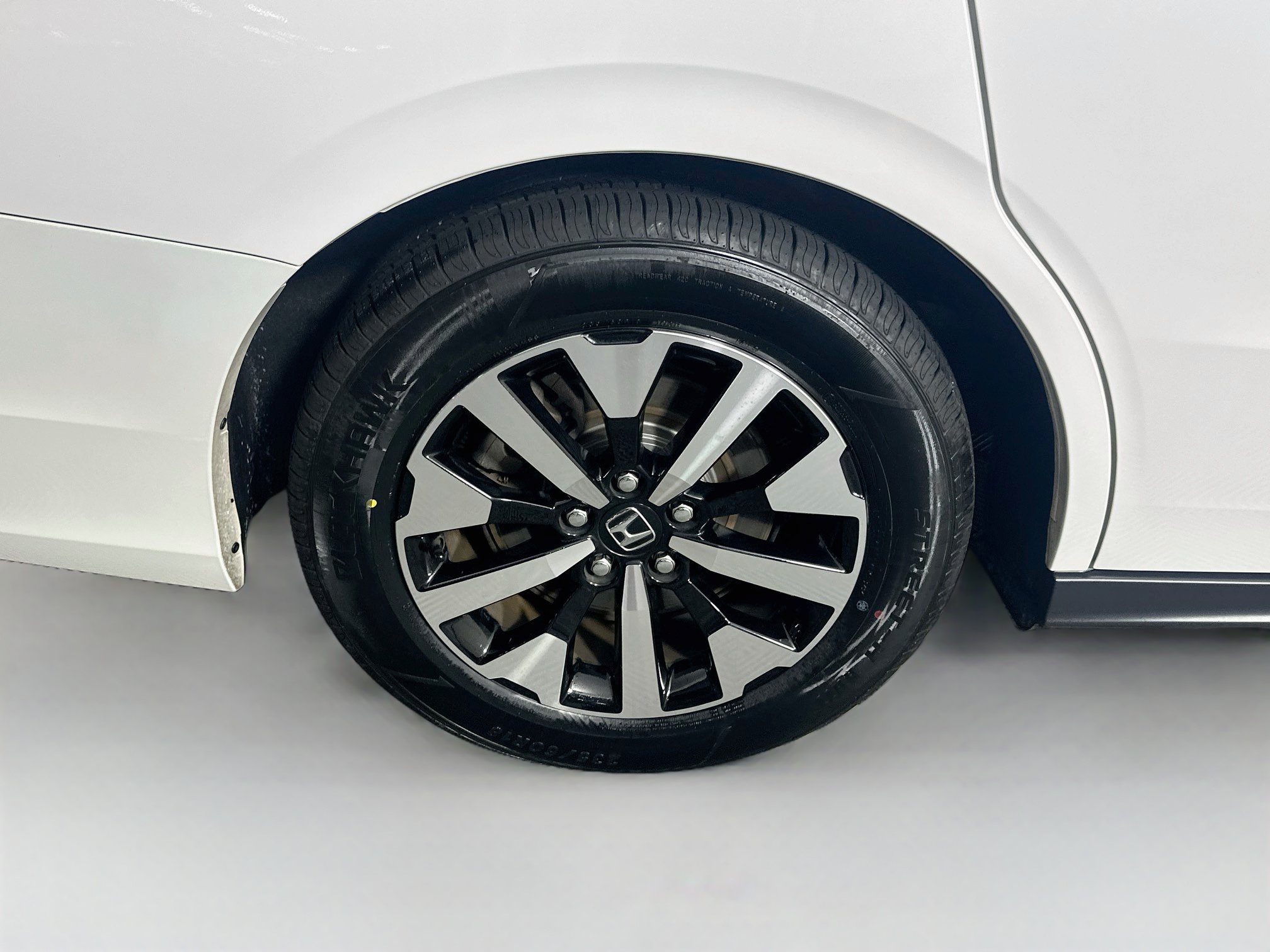 Used 2025 Honda Odyssey EX-L image 11