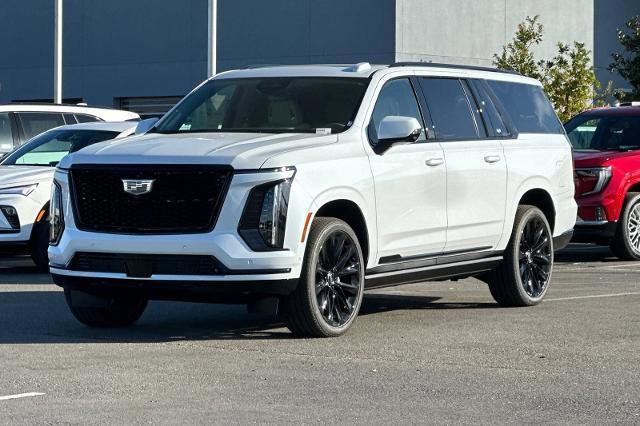 New 2026 Cadillac Escalade ESV Platinum Sport w/ LPO, ONYX Package image 7