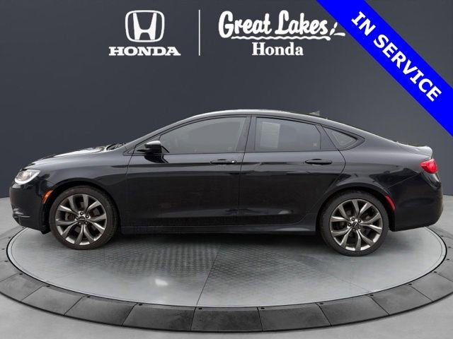 Used 2016 Chrysler 200 S w/ Navigation & Sound Group I FWD image 3