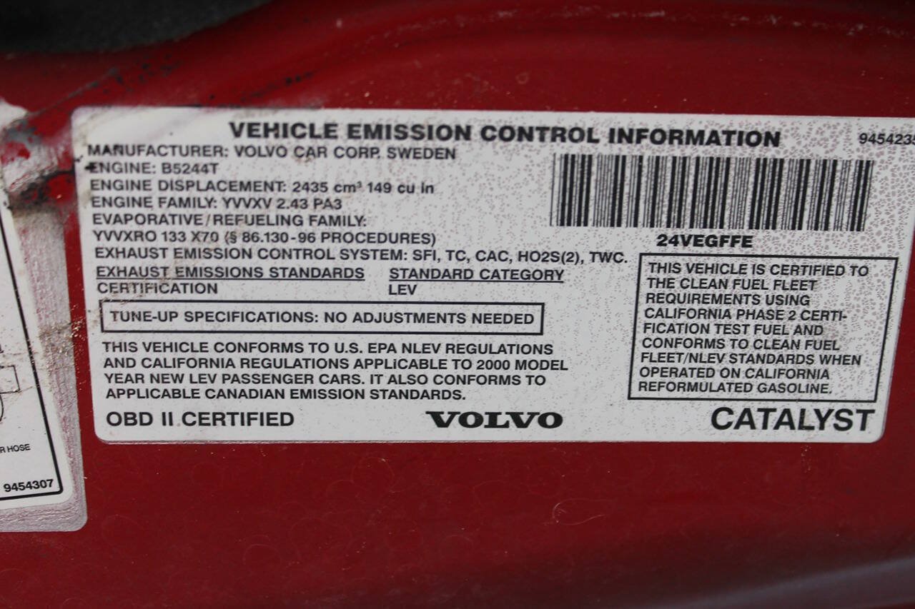 Used 2000 Volvo C70 LT FWD image 36