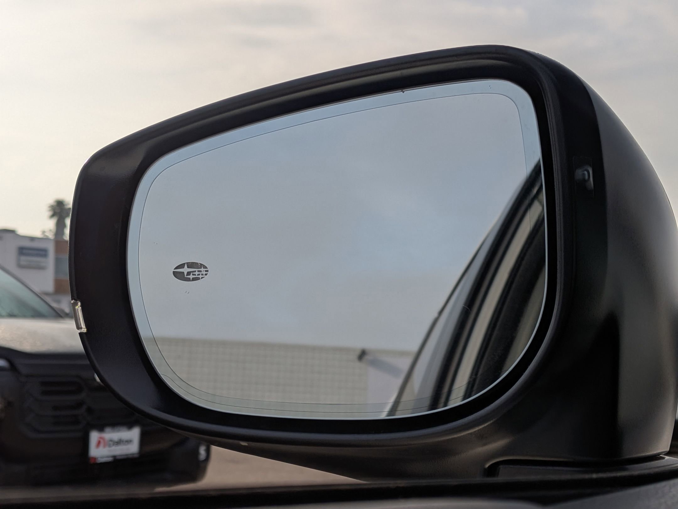 Certified 2025 Subaru Crosstrek 2.5i Limited w/ Crosstrek Mirror Package image 26