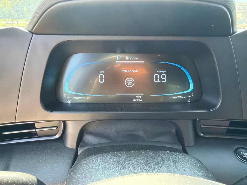 Certified 2025 Hyundai Elantra Sport FWD image 26