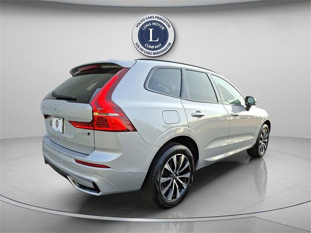 Certified 2025 Volvo XC60 B5 Plus image 6