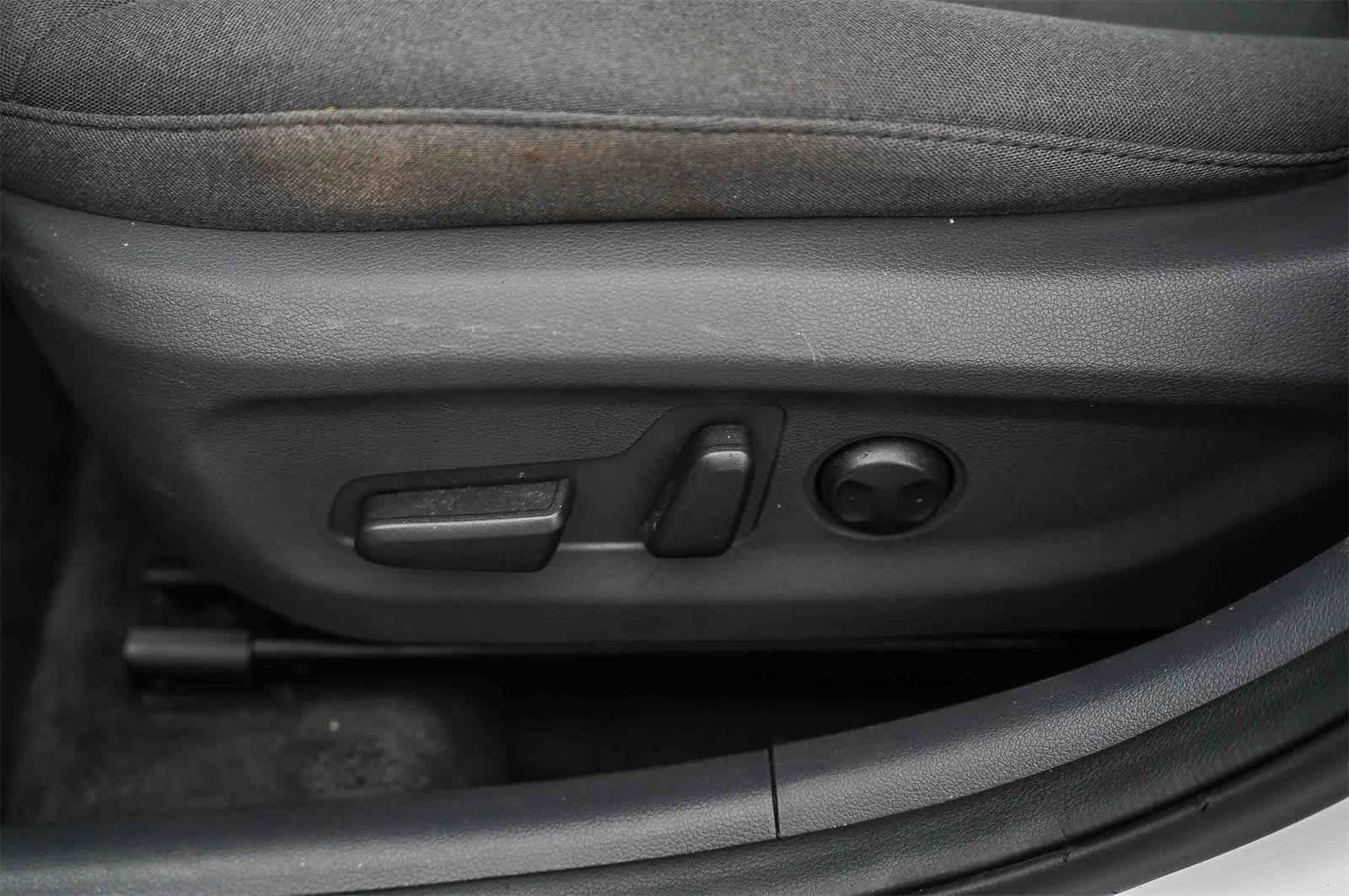 Certified 2020 Hyundai Ioniq SEL image 19