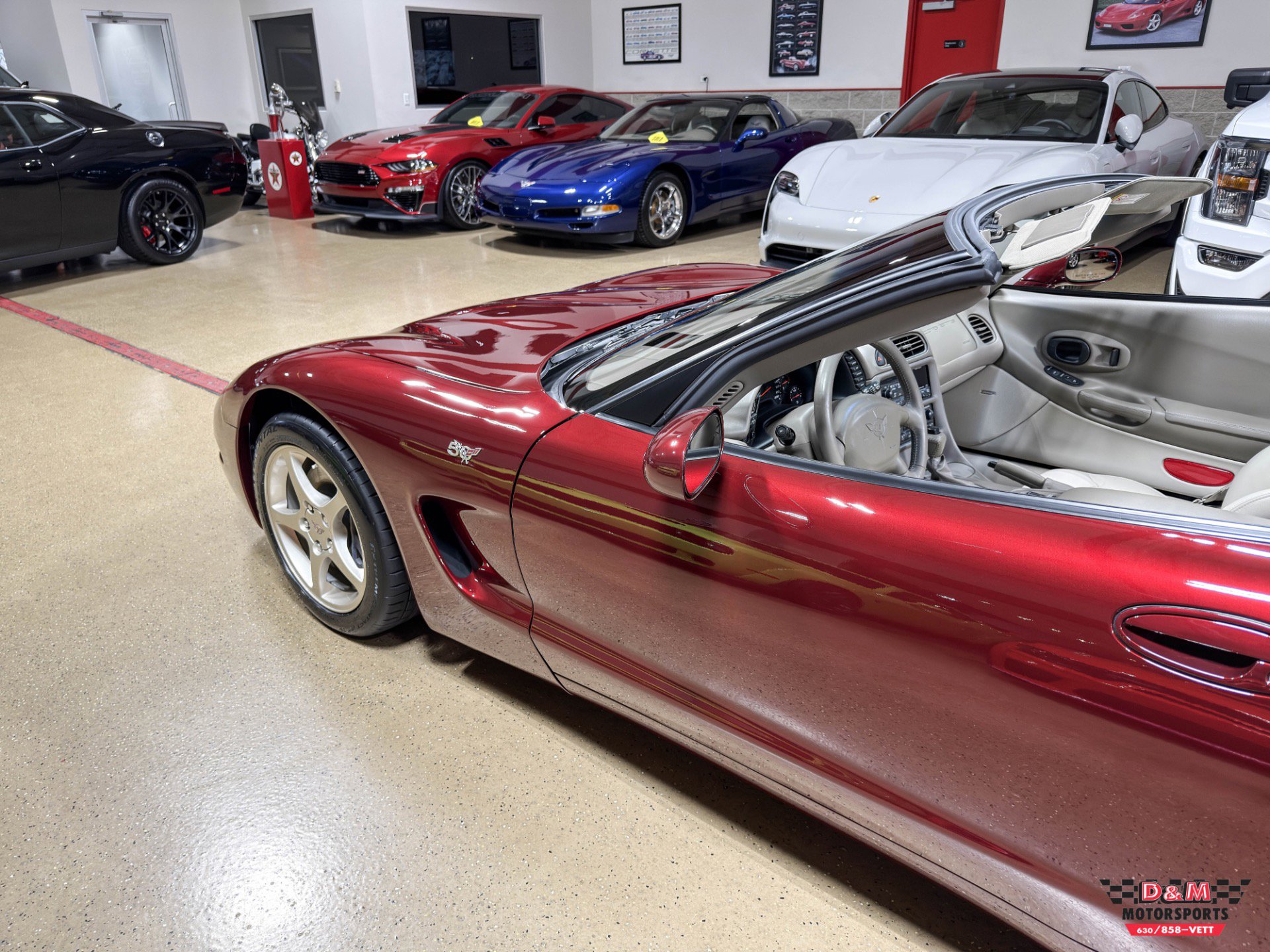 Used 2003 Chevrolet Corvette 50TH Anniversary Convertible w/ Preferred Equipment Group1 image 36