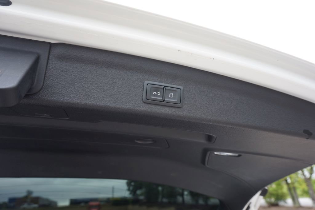 Used 2020 Audi Q3 2.0T Premium Plus w/ Premium Plus Package image 27