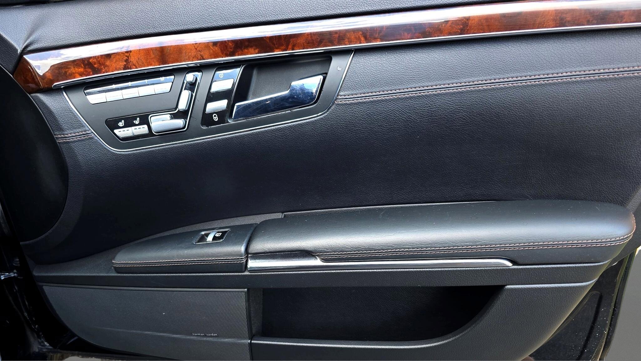 Used 2013 Mercedes-Benz S 63 AMG image 24