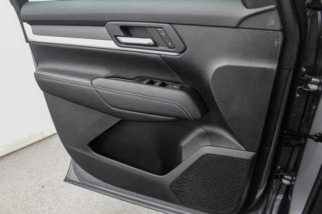 New 2027 GMC Terrain Elevation w/ LPO, Floor Liner Package AWD/4WD image 21