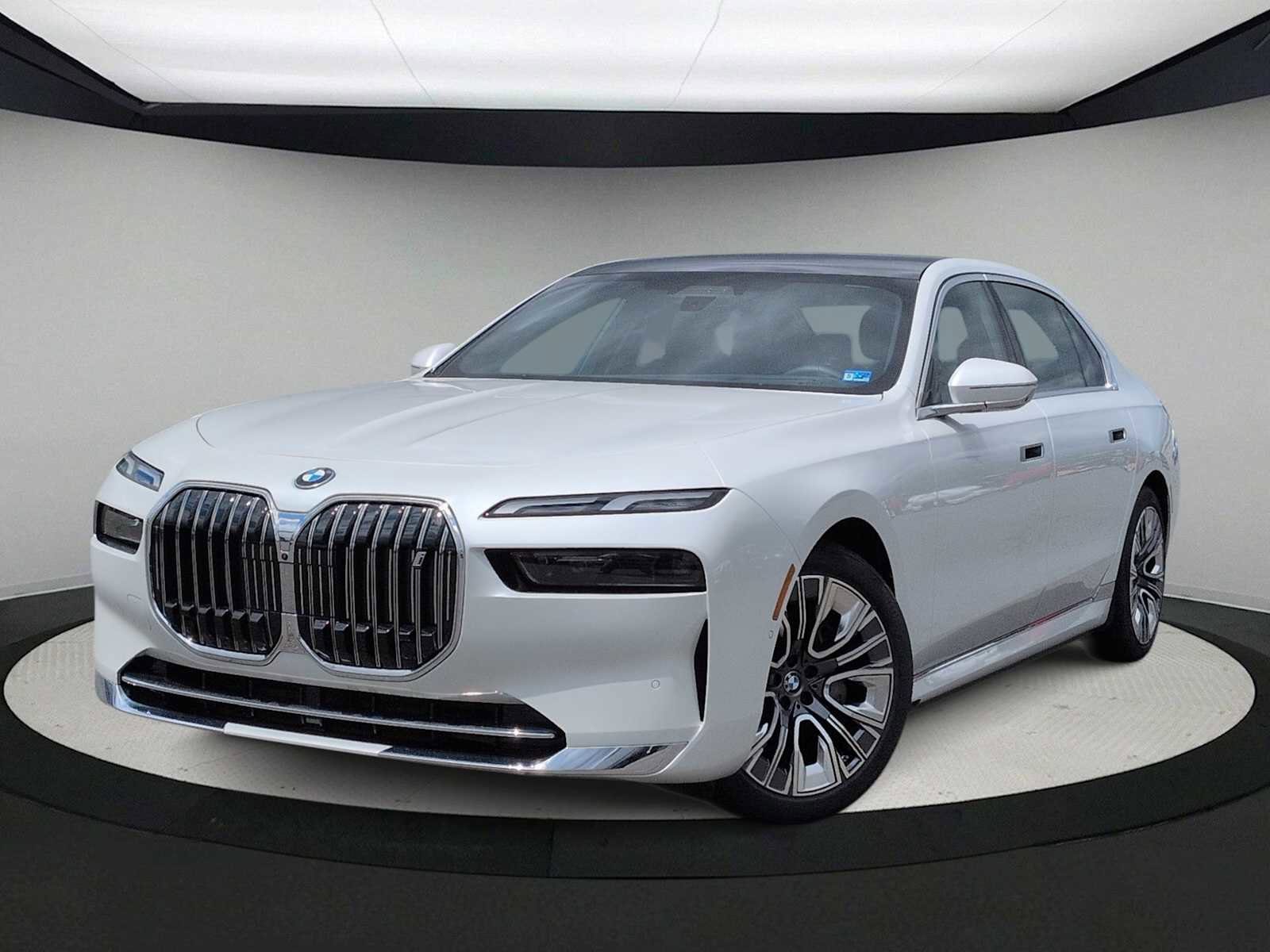Used 2025 BMW i7 eDrive50 RWD video 1