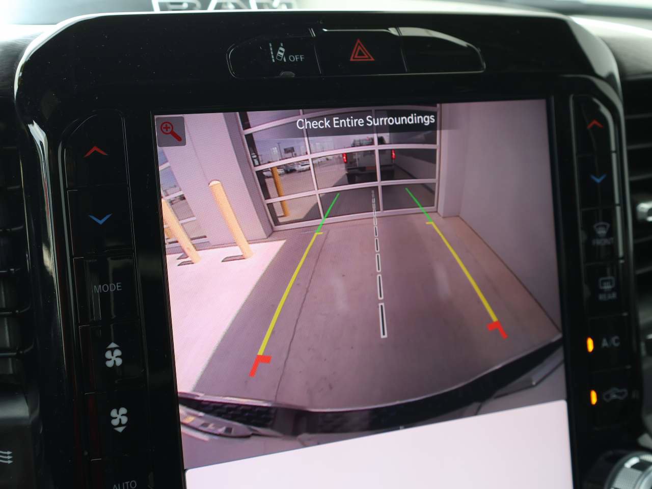 Used 2025 RAM 1500 Laramie image 17