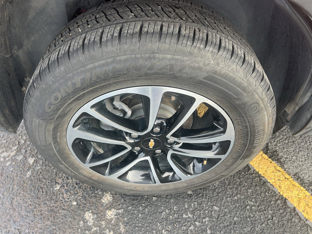 Used 2025 Chevrolet TrailBlazer LT image 3