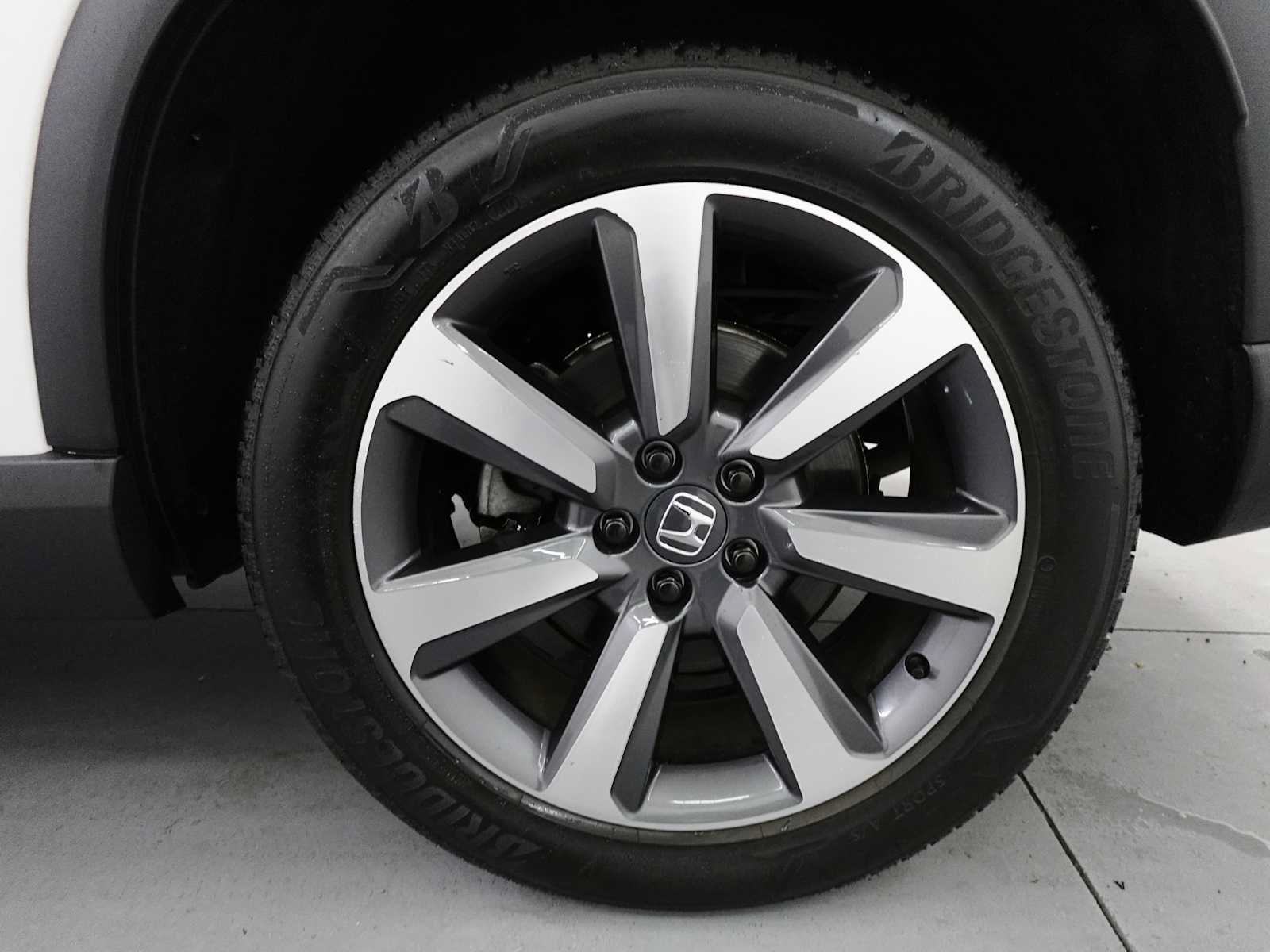 Certified 2025 Honda Pilot Elite image 9