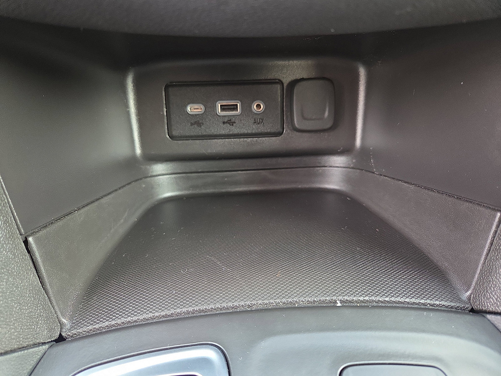 Used 2024 Chevrolet Equinox LT image 27