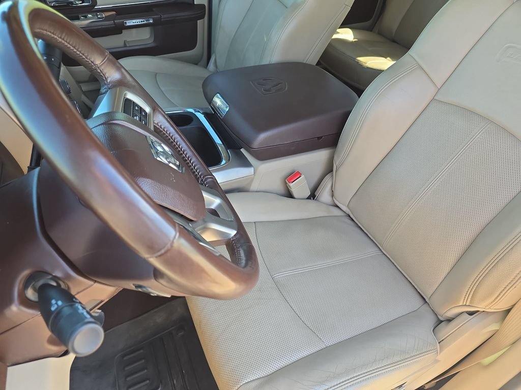 Used 2018 RAM 3500 Laramie AWD/4WD image 15