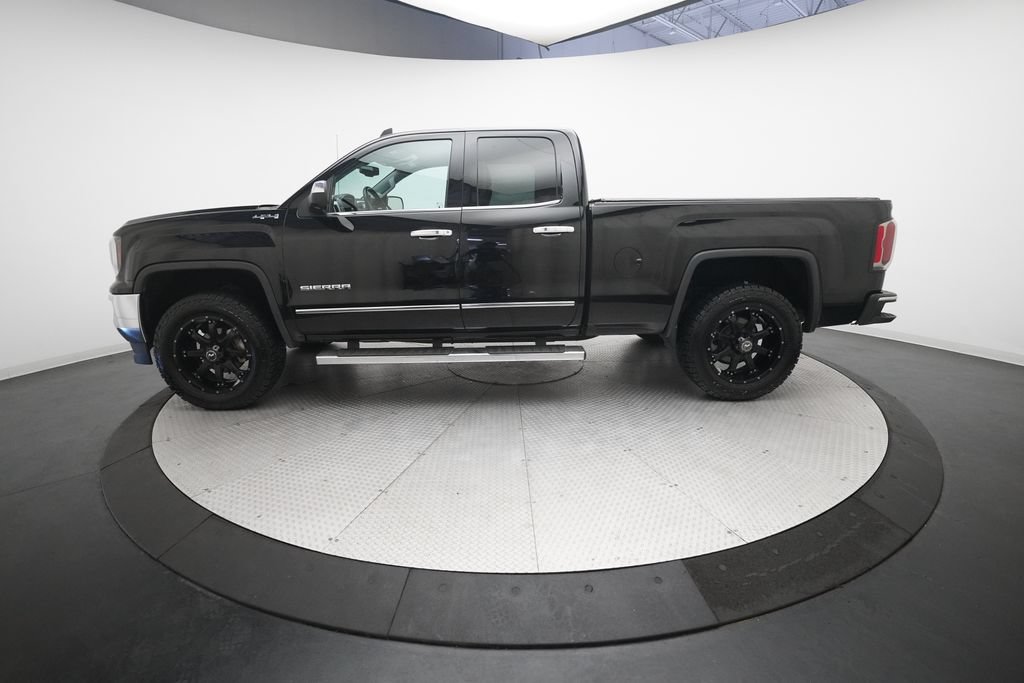 Used 2017 GMC Sierra 1500 SLT w/ SLT Premium Package AWD/4WD image 22