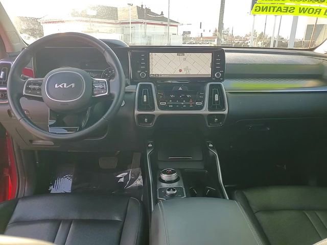 Used 2023 Kia Sorento EX w/ Panoramic Sunroof Package image 13