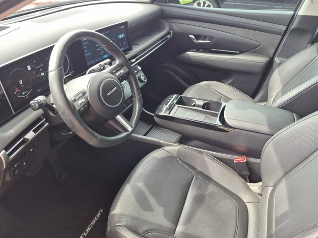 Used 2025 Hyundai Tucson Limited FWD image 13
