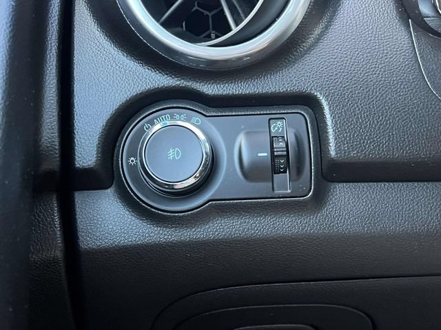 Used 2015 Chevrolet Trax LTZ w/ LPO, Cargo Package FWD image 28