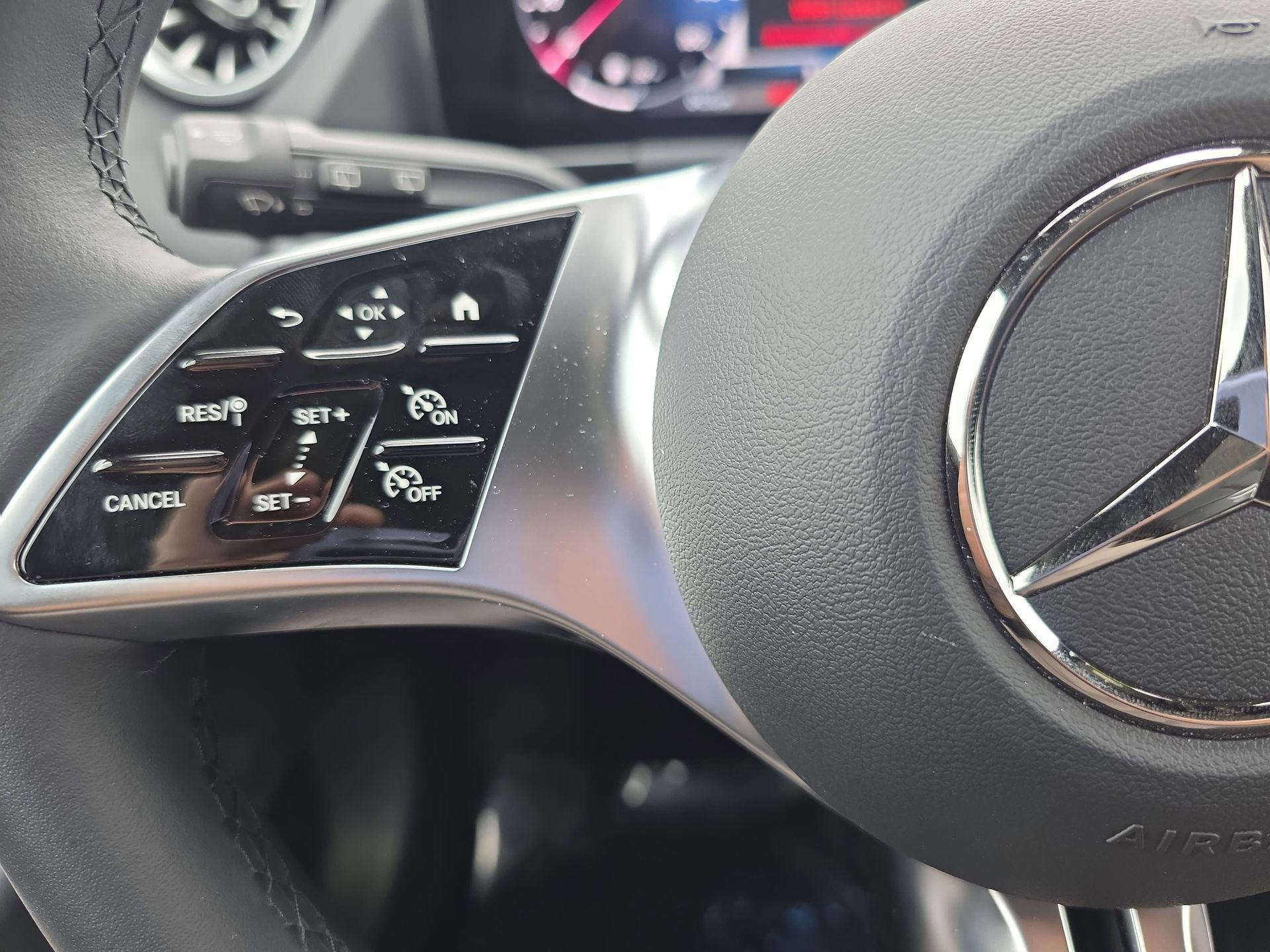 Certified 2025 Mercedes-Benz GLA 250 4MATIC image 17