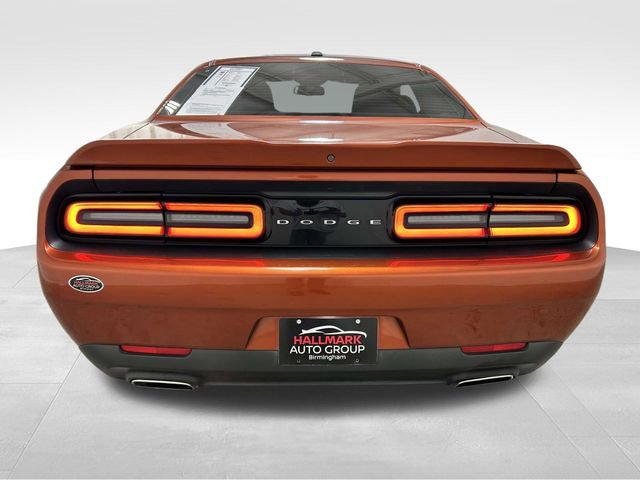 Used 2021 Dodge Challenger SXT image 3