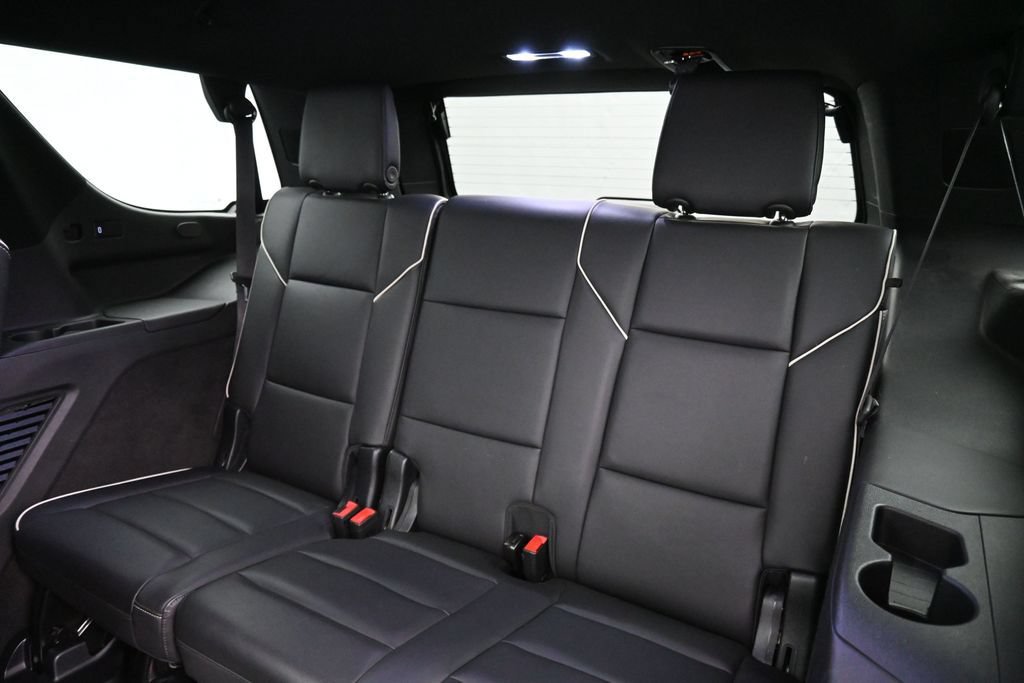 Used 2023 Cadillac Escalade Premium Luxury AWD/4WD image 24