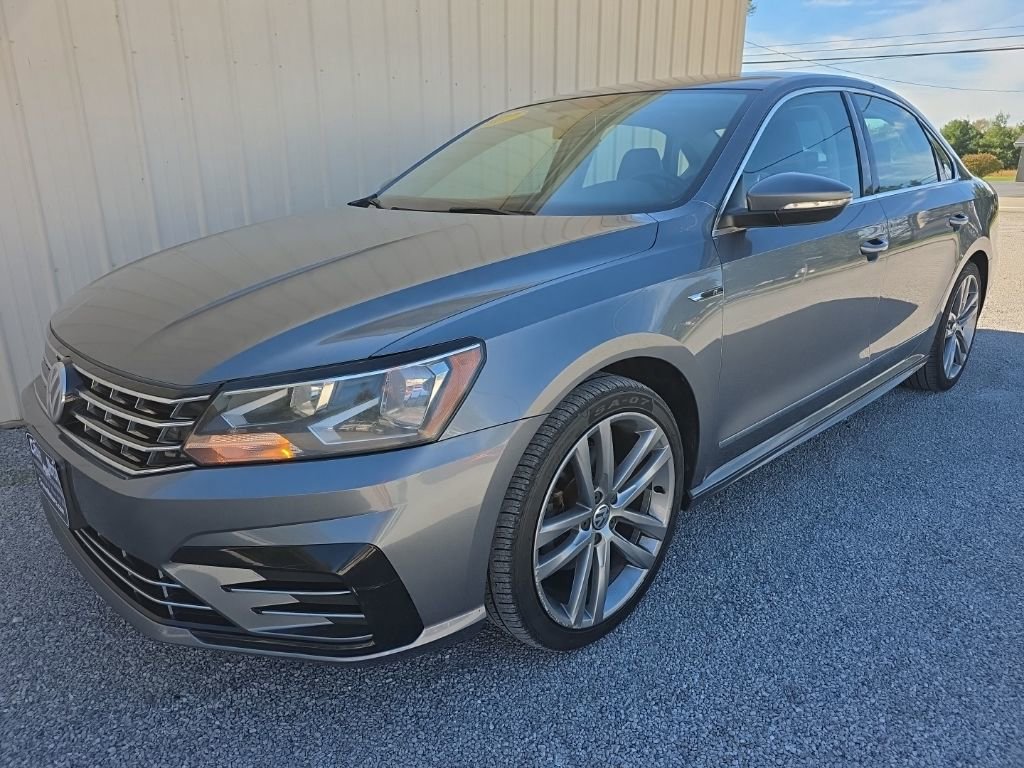 Used 2017 Volkswagen Passat 1.8T R-Line image 13