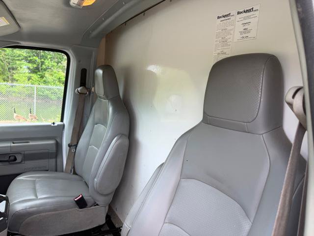 Used 2016 Ford E-350 and Econoline 350 Super Duty w/ Power Windows & Locks Group RWD image 19
